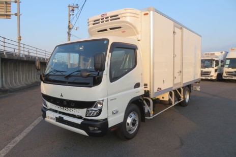 三菱　小型ゲート付冷凍バン　未使用車　フルハーフ　菱重　5速　150ps　-30℃設定　格納ゲート
