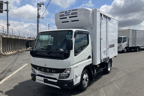 未使用車　小型冷凍バン　東プレ　サイドドア付