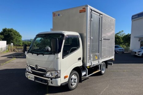 未使用小型バン　サイドドア　床板　ラッシング2段 