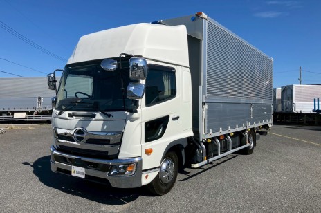 中型ウイング　フルハーフ　リアエアサス　ハイルーフ　メッキパーツ