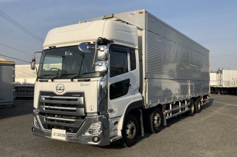 トレクス　エスコット　フロントメッキ　ハイルーフ　走行距離少