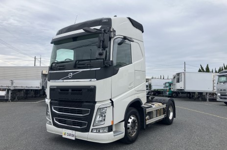 ボルボ18モデル　ホイールベース3,300㎜　車検付き！