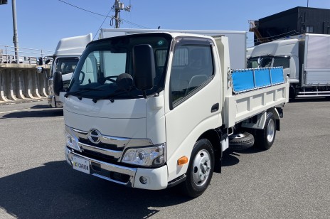 未使用　横綱ダンプ　コボレーン付き　3ｔ4ナンバー